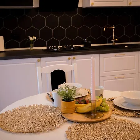 Smiling- Private Parking, Smart Tv & Xbox For Fun *